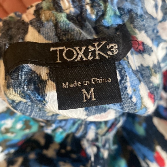 Off The Shoulder Aztec print Romper - Picture 3 of 4